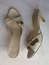 Gucci US 8 Ivory Leather Sandal