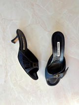Manolo Blahnik EU 38.5 Denim Fringe Buckle Peep Toe Kitten Heel Mule