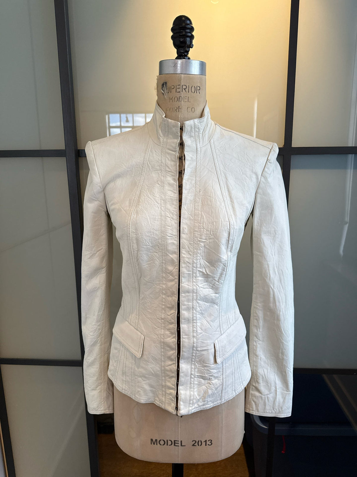 Burberry Size 38 Ivory White Leather Hook Eye Jacket
