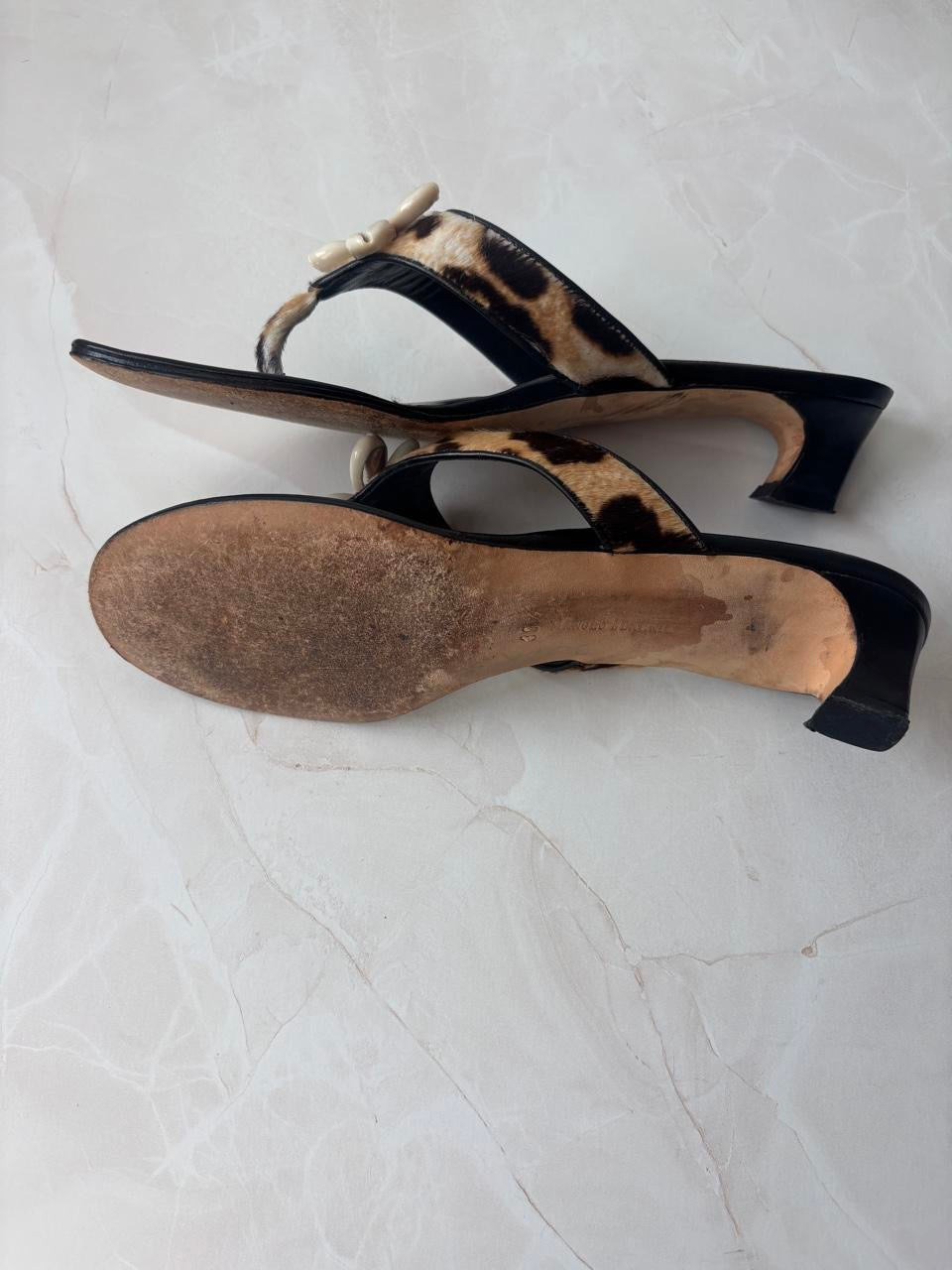 Manolo Blahnik EU 39.5 Leopard Calf Hair Kitten Heel