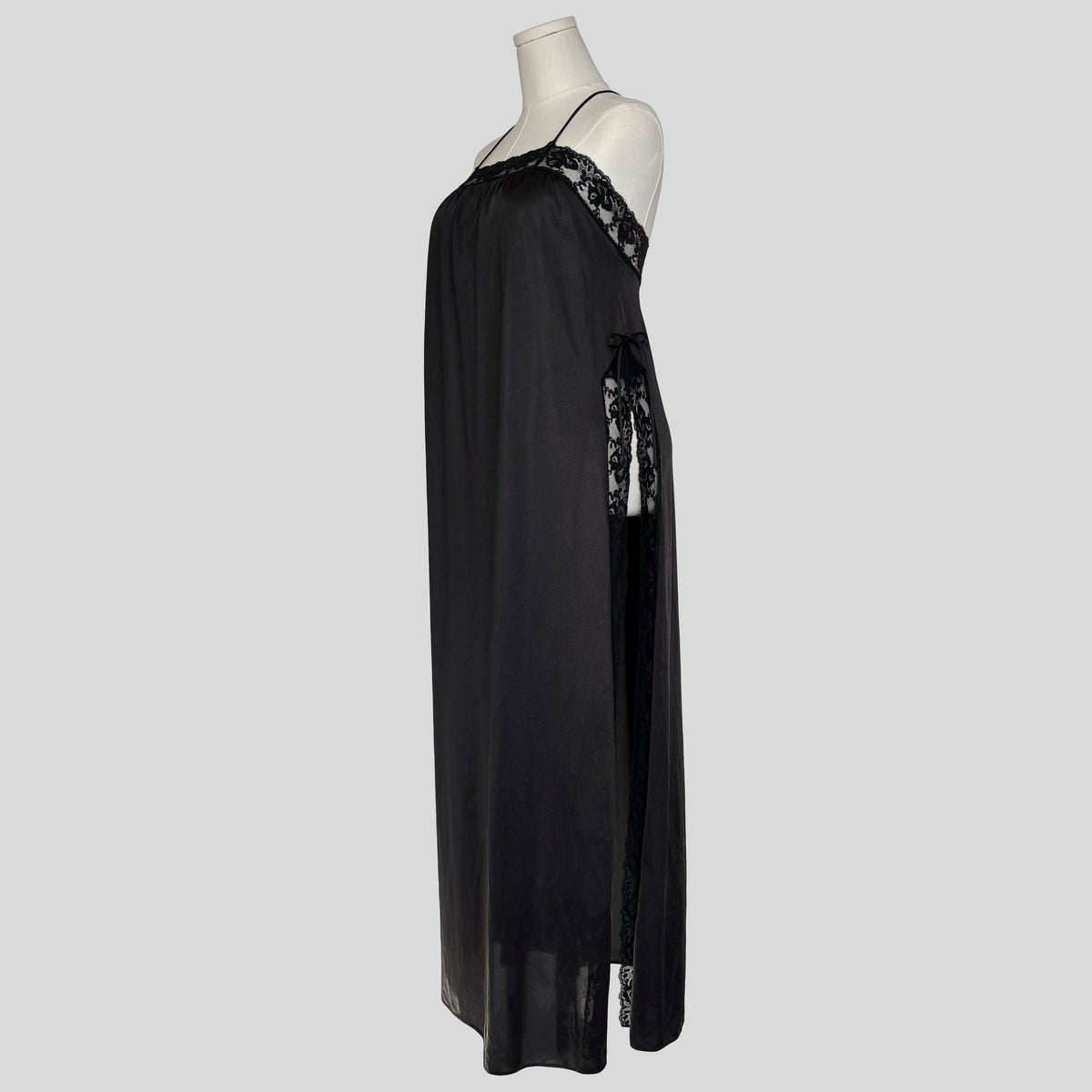 Lace trim split side gown