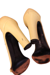 Gucci pastel yellow heels with silver horsebit (8B)