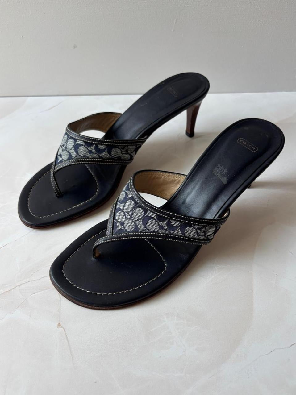 Coach US 9.5 Navy Monogram Canvas Thong Sandal