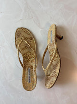 Manolo Blahnik EU 40.5 Gold Brocade Thong Sandal