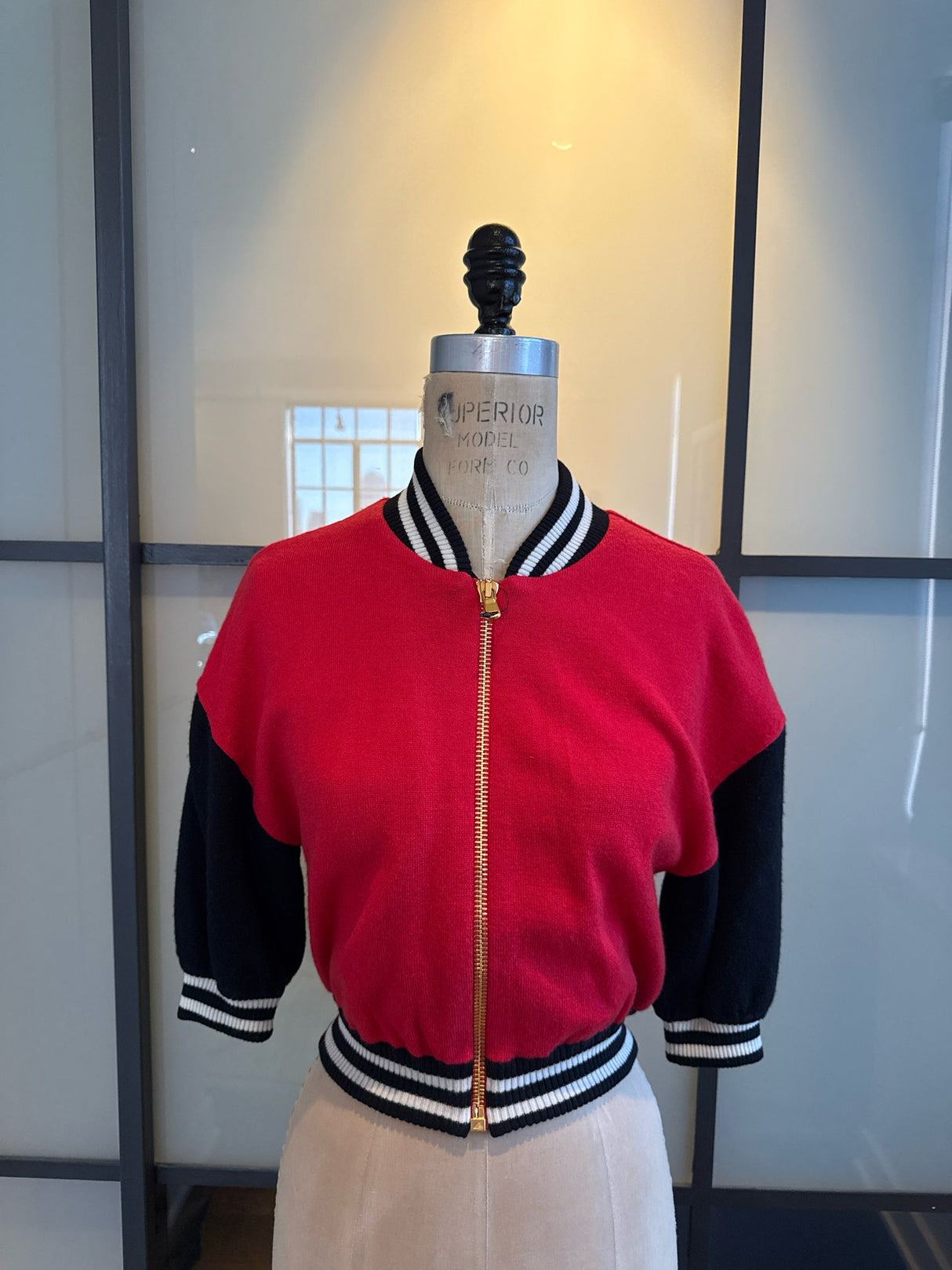 Moschino Size 6 Red & Black Wool Knit Cropped Bomber Jacket