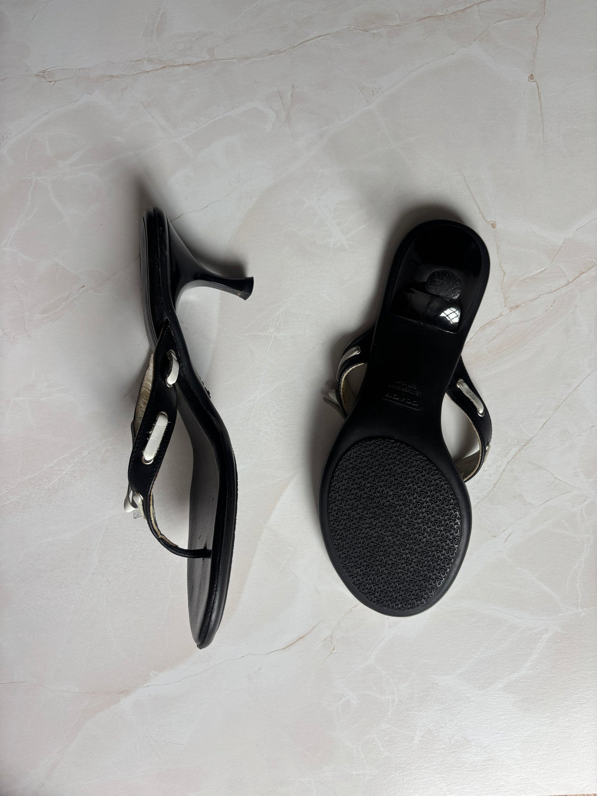 Coach US 7 Black Leather Thong Sandal