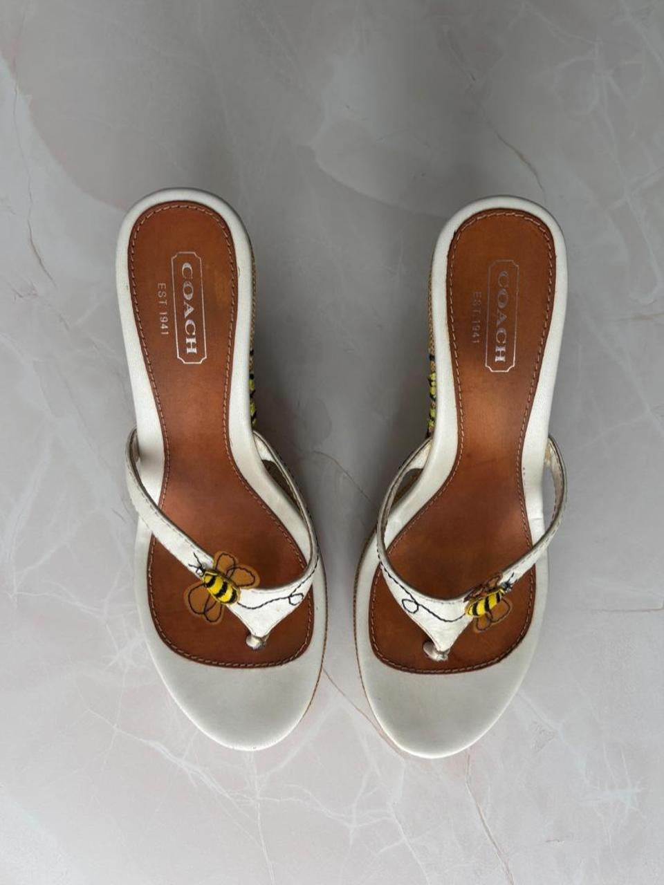 Coach US 7.5 Rare Burlap-wrapped Wedge Thong Sandal with Bee Motif