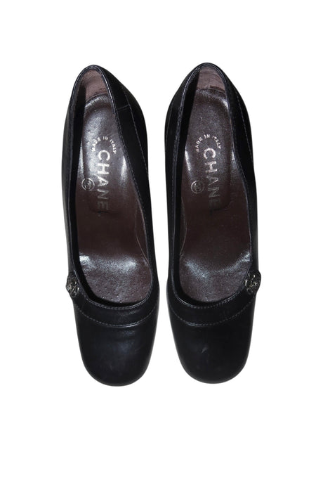 Chanel black pumps with silver camellias (35)