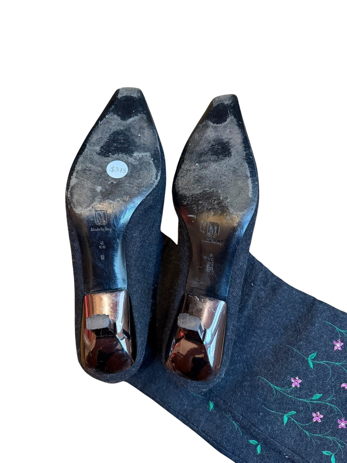 Bruno Magli grey felt boots with pink flower details (8.5B)