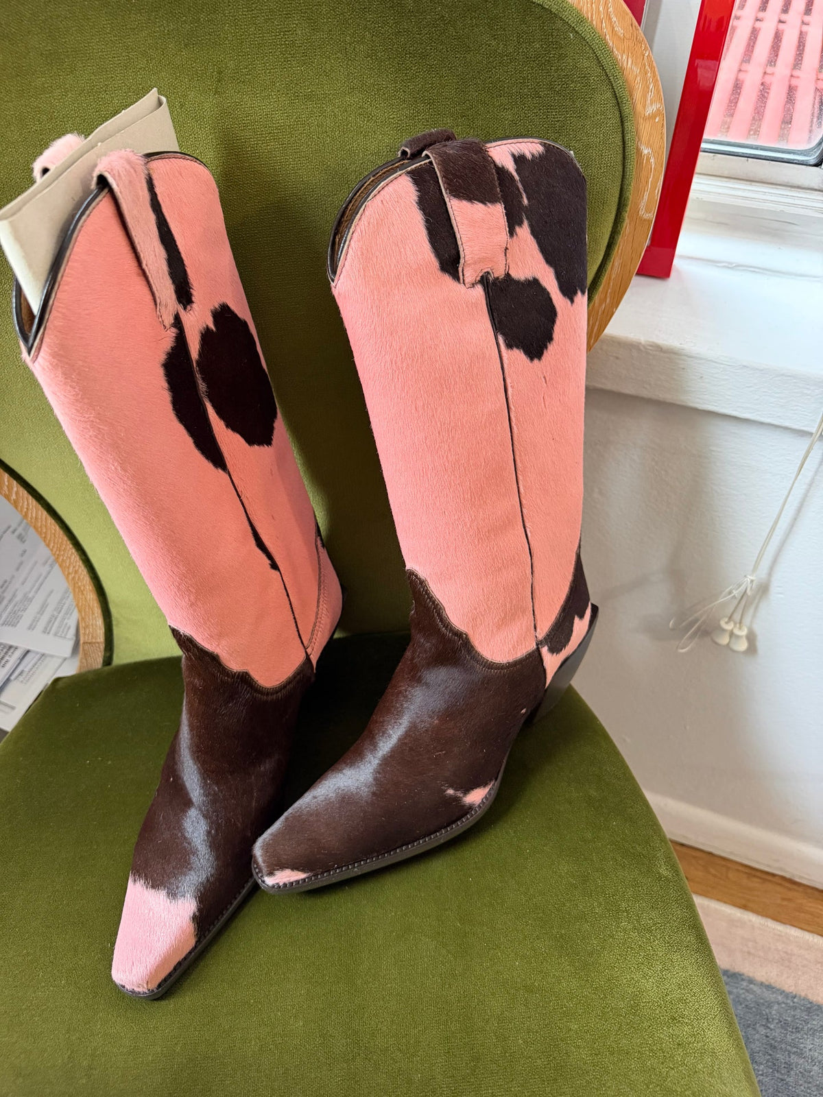Vintage Pony hair pink and brown cowhide print cowboy boots size 8