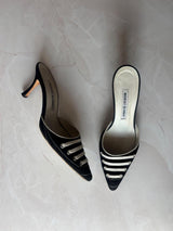 Manolo Blahnik EU 38 Black Suede Lace Up Pointed Toe Kitten Heel Mule