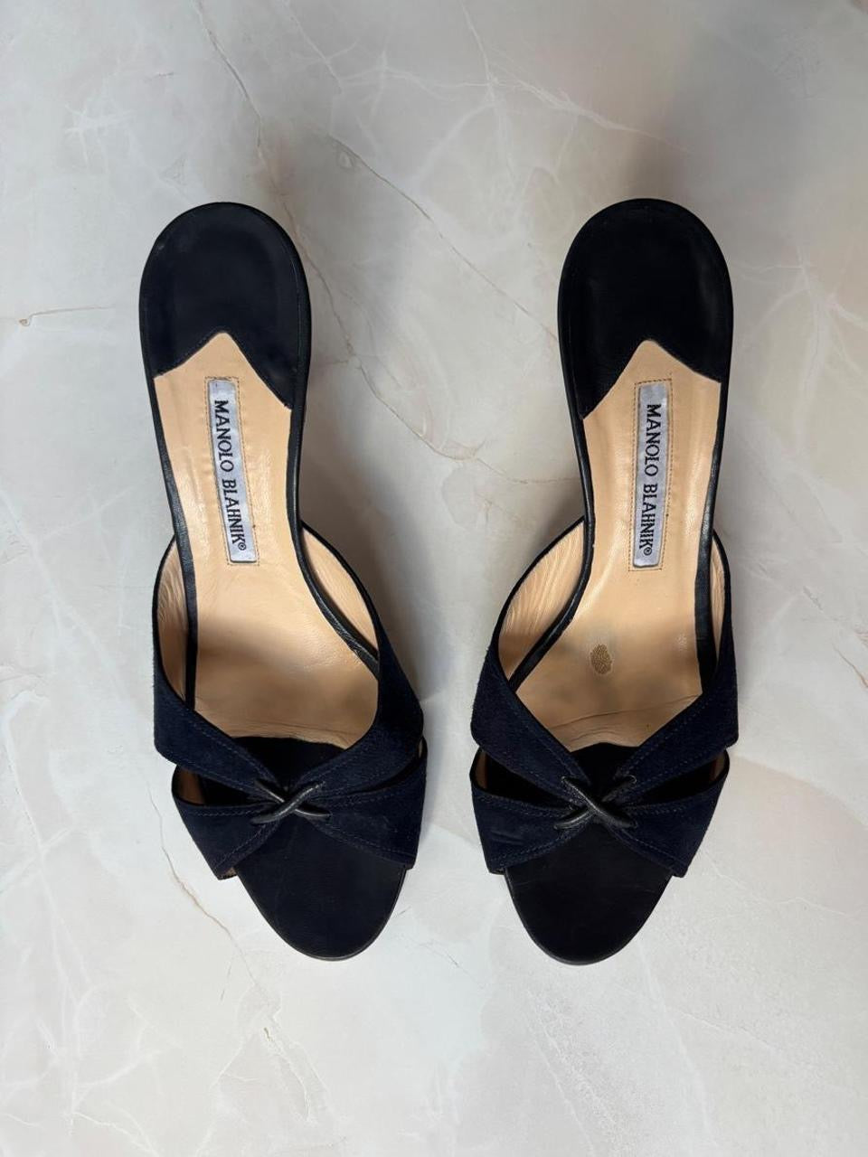 Manolo Blahnik EU 42 Navy Suede Crossover Open Toe Kitten Heel Mule