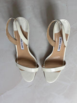 Manolo Blahnik EU 40 Ivory Patent Leather Slingback