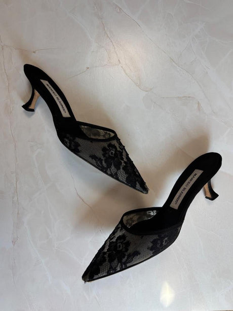 Manolo Blahnik EU 36 Black Lace Pointed Toe Mule