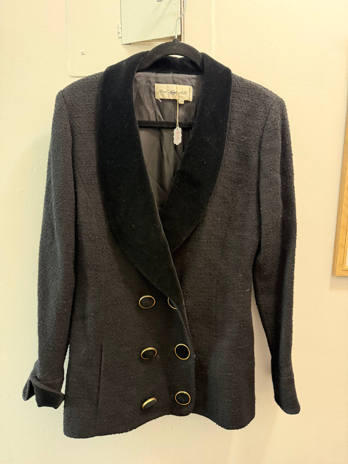 Karl Lagerfeld Blazer Velvet Lapels with velvet buttons size 40