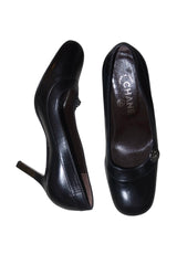 Chanel black pumps with silver camellias (35)