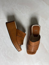 Coach US 5.5 Tan Leather Square Toe Slide Sandal