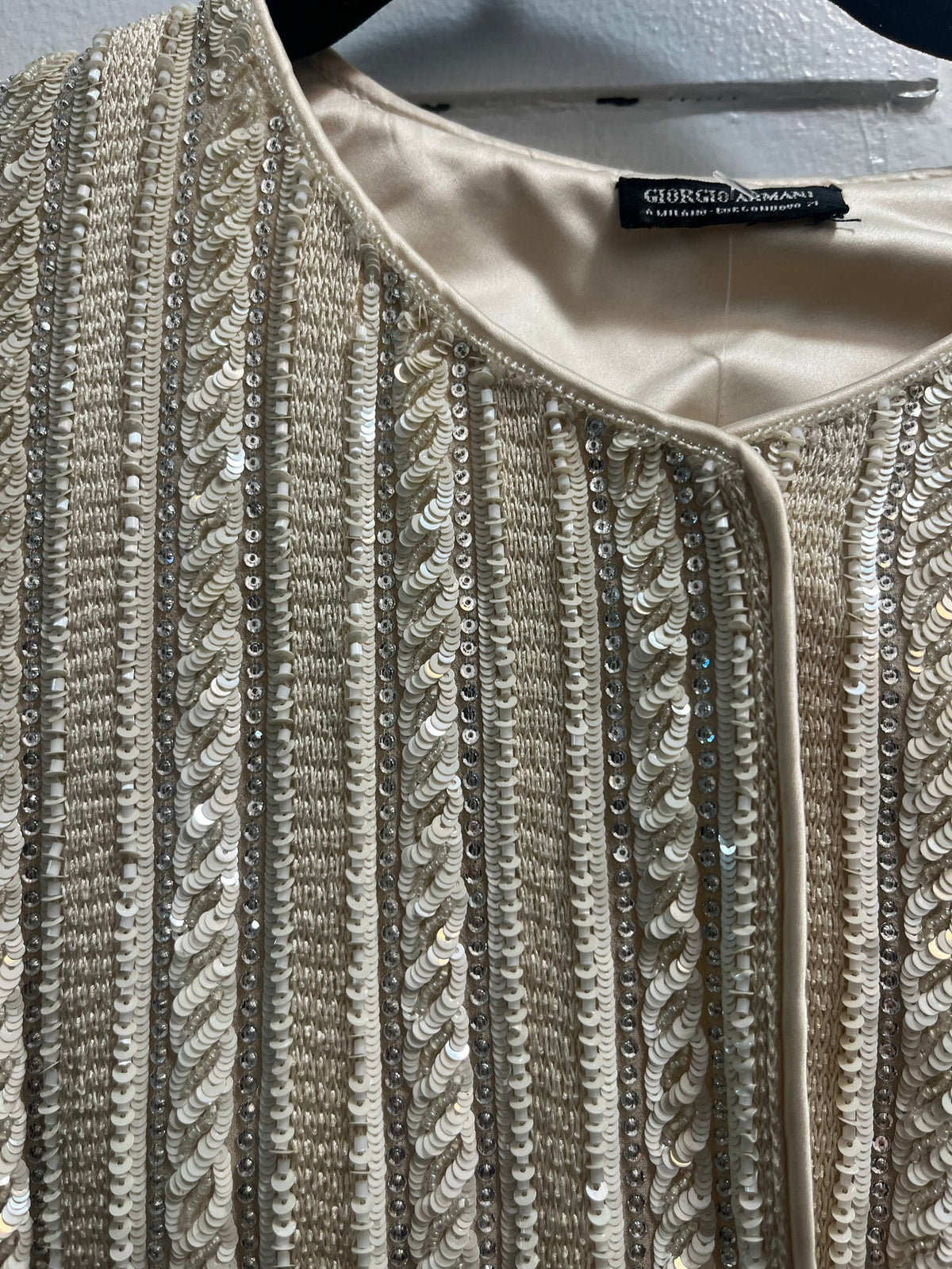 Stunning Giorgio Armani White Beaded Cropped Sleeveless Evening Jacket