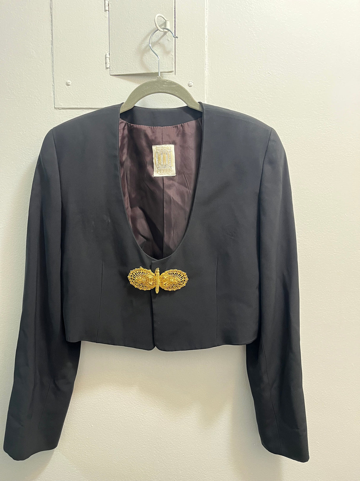 Vintage Studio 0001 Ferre Black Blazer with Gold Broach Detail size 8