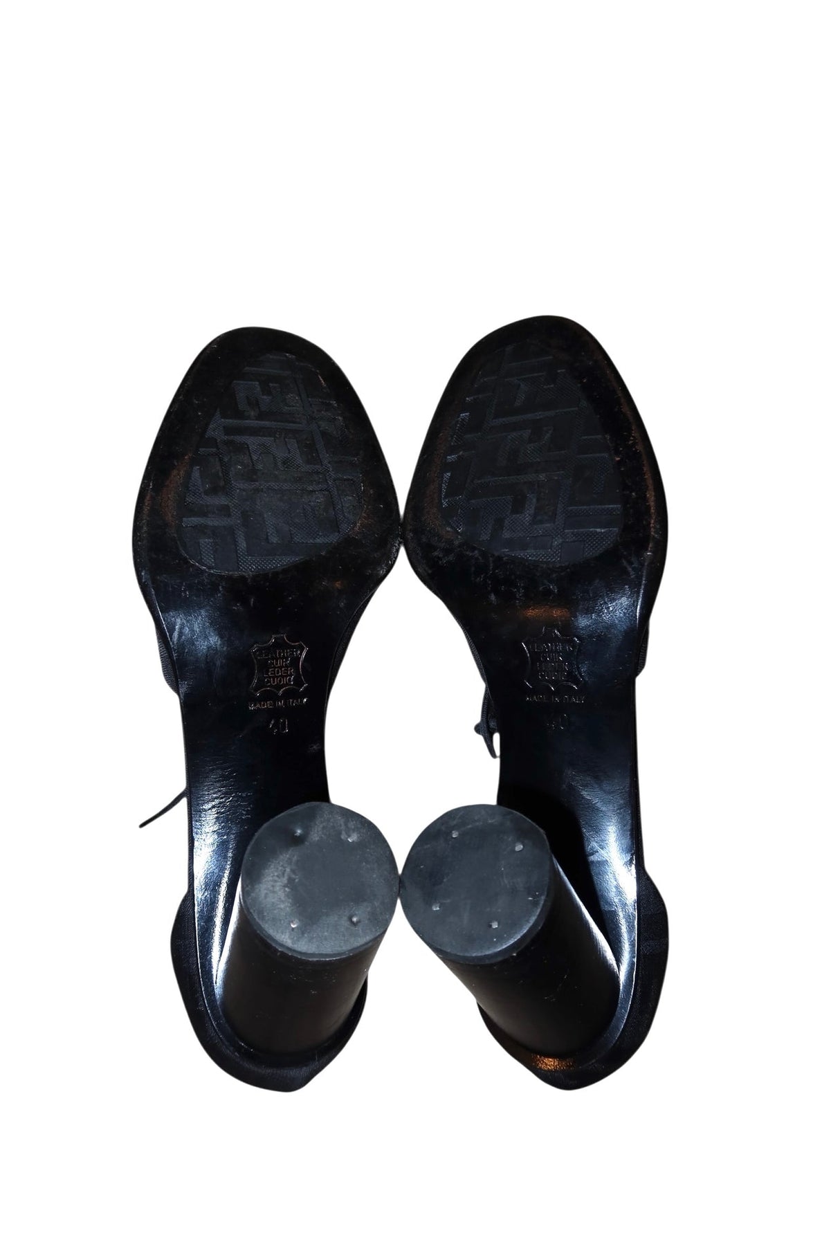 Fendi black monogram canvas heels with floral embroidery (40)