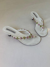 Manolo Blahnik EU 36 White Leather Floral Thong Kitten Heel Sandal
