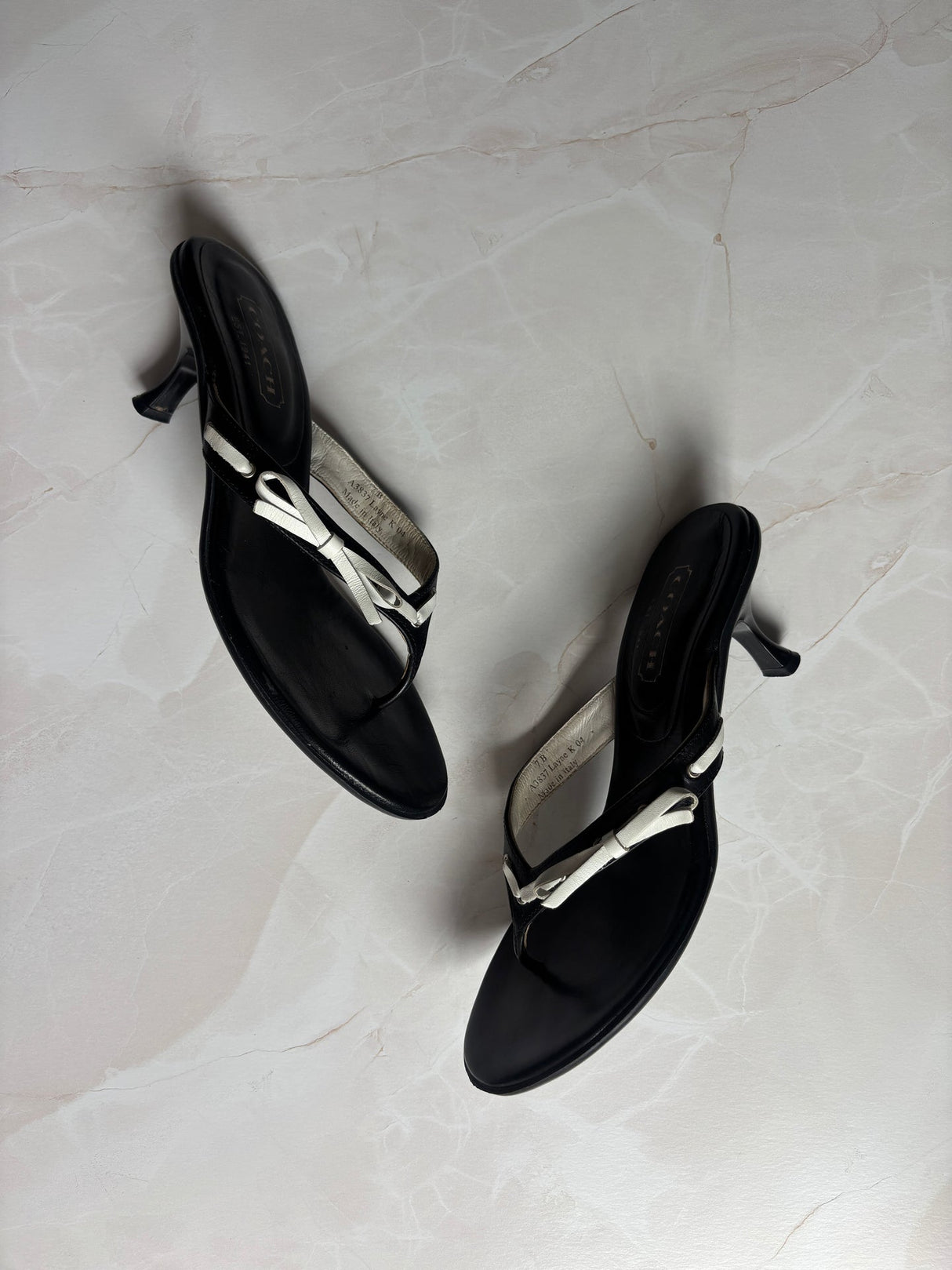 Coach US 7 Black Leather Thong Sandal