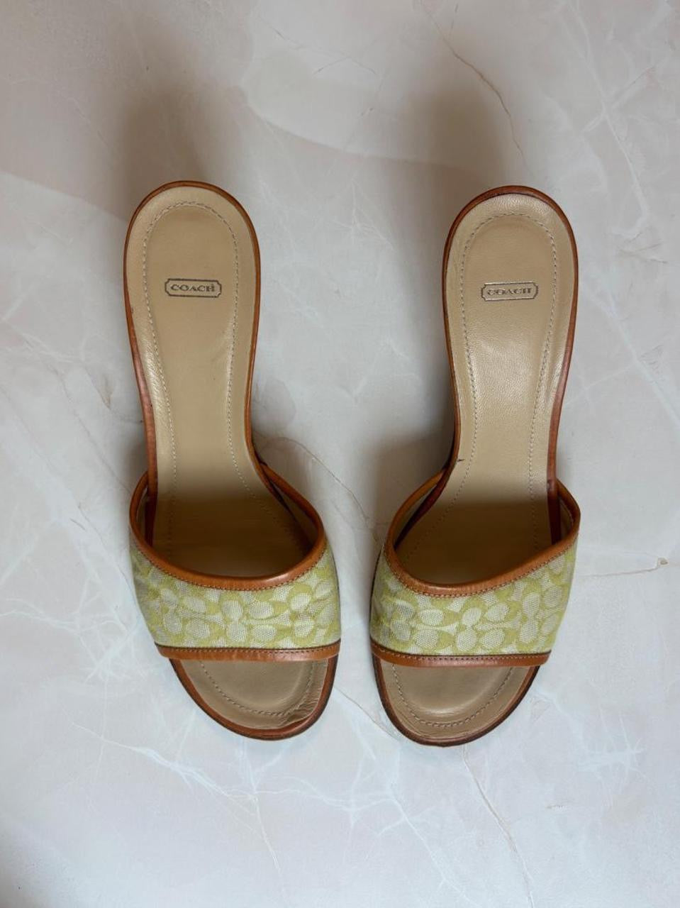Coach US 8.5 Apple Green Signature C Monogram Canvas Open Toe Kitten Heel