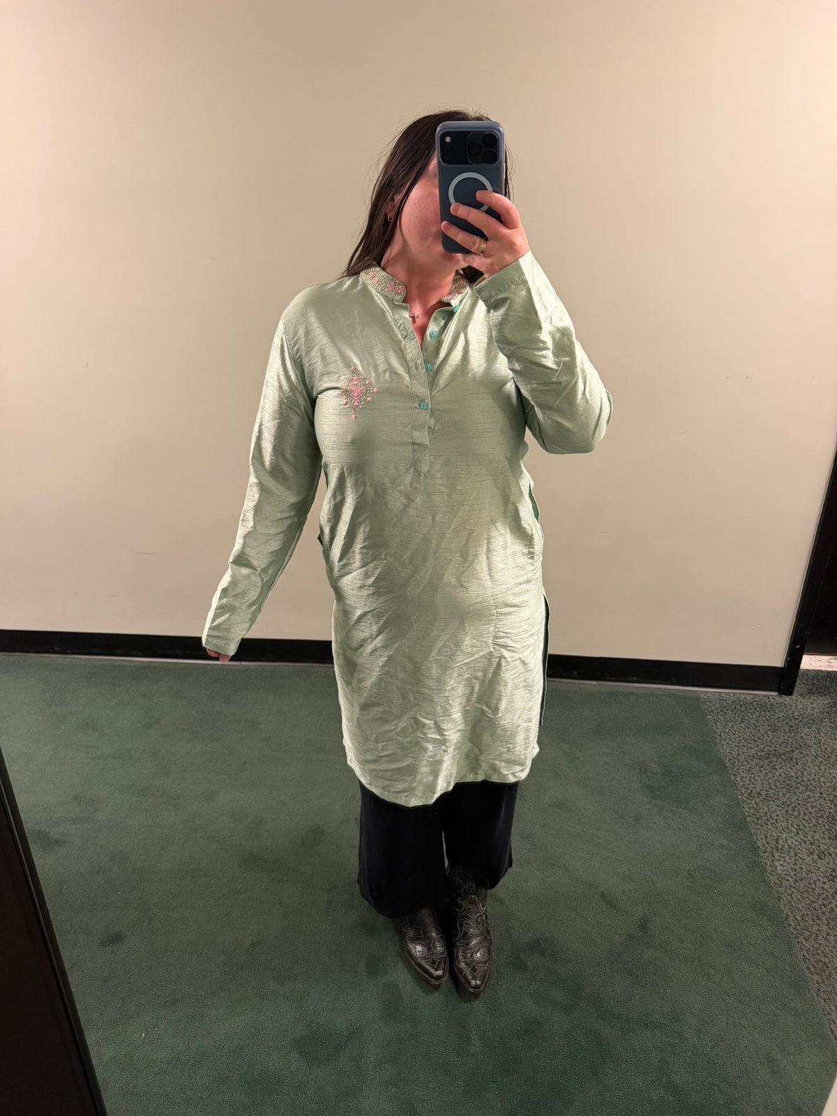 Mint silk tunic with pink flowers - TUV #256789