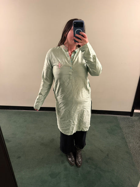 Mint silk tunic with pink flowers - TUV #256789