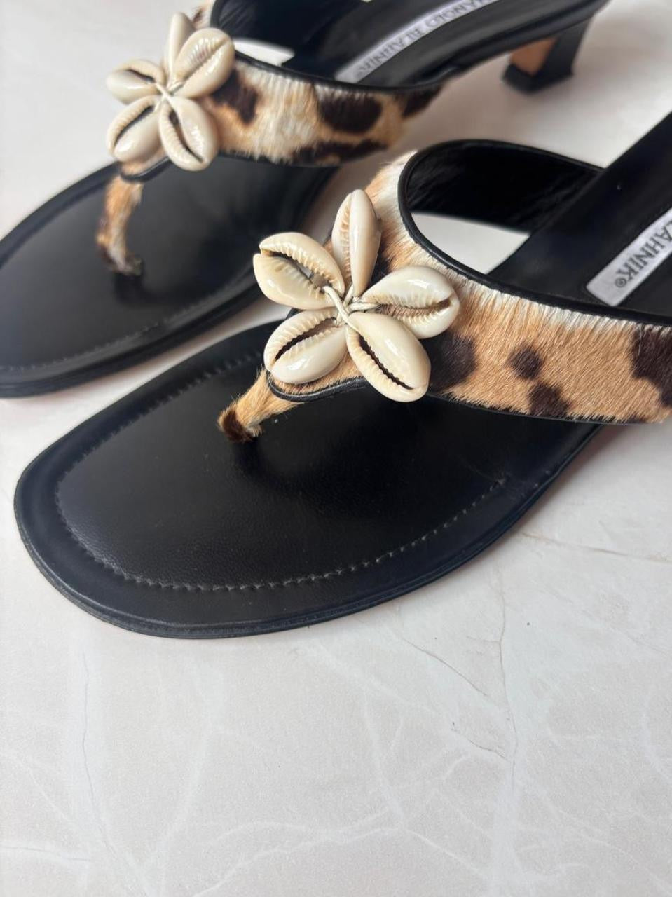 Manolo Blahnik EU 39.5 Leopard Calf Hair Kitten Heel