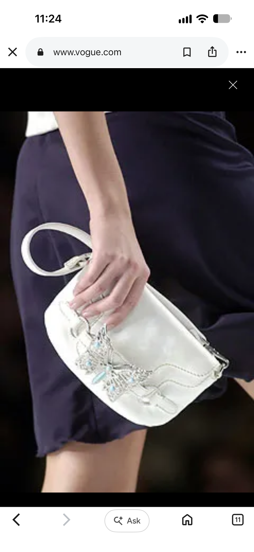 Authentic Vintage Valentino Garavani Spring/Summer 2004 Rhinestone Butterfly Lambskin Leather Shoulder Bag – Pastel Lilac