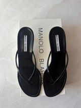 Manolo Blahnik EU 39 Black Patent Leather Sandal