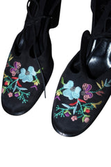 Fendi black monogram canvas heels with floral embroidery (40)