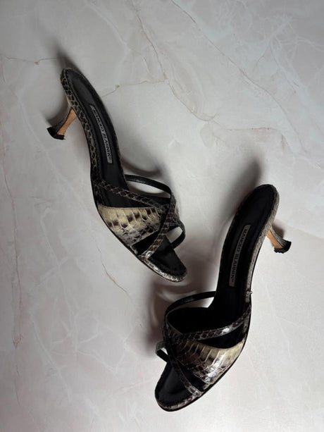 Manolo Blahnik EU 38 Grey Snakeskin Crisscross Strap Sandal