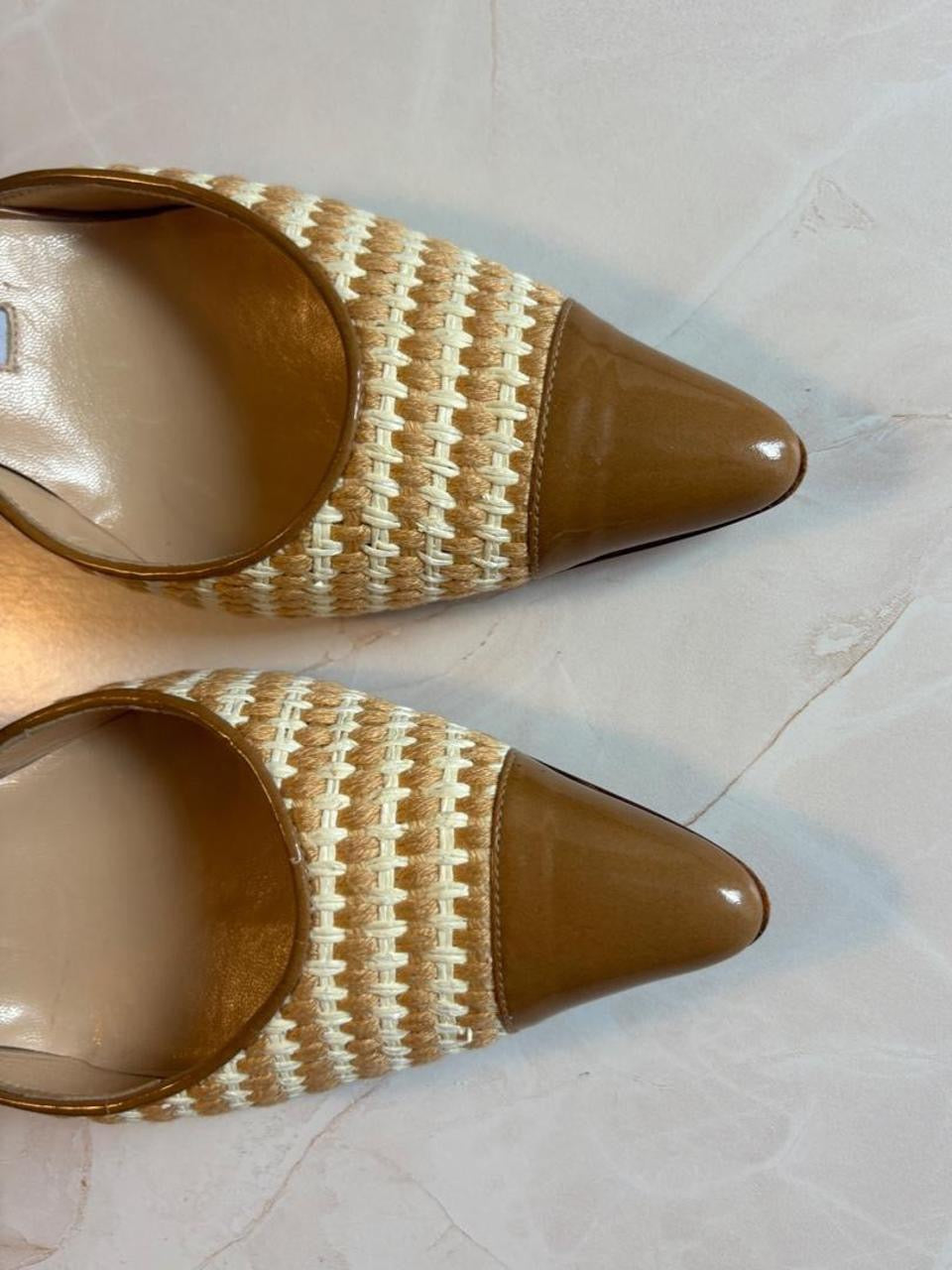 Manolo Blahnik EU 36 Tan Woven Raffia Pointed Toe Mule