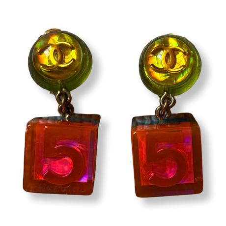 Chanel_Vintage_90s_Rainbow_Lucite_Earrings_2 authentic colorfull pink acryllic number 5 cc 