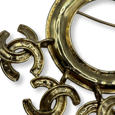 Chanel_Vintage_94_CC_Charm_Brooch_Pin