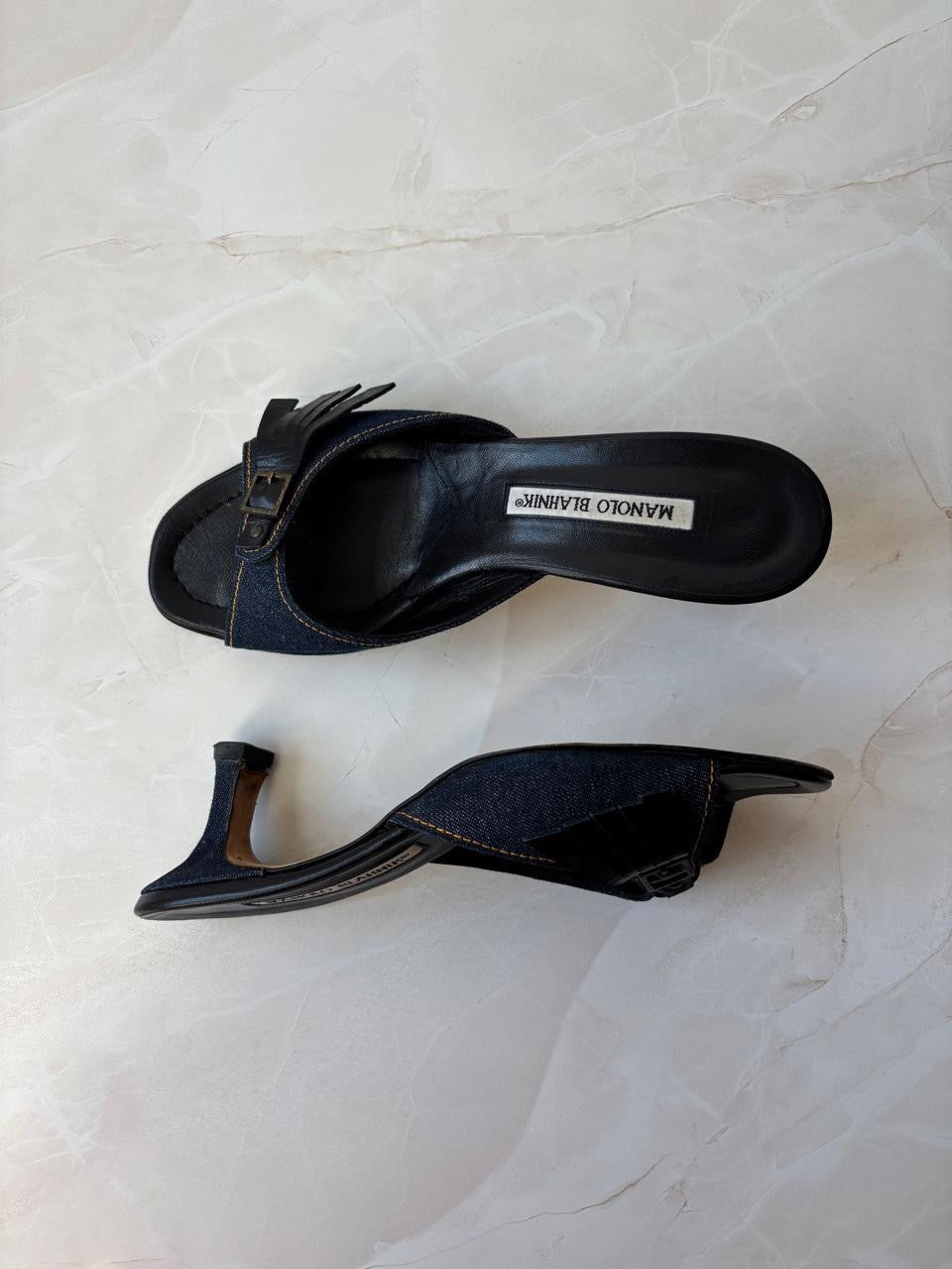 Manolo Blahnik EU 38.5 Denim Fringe Buckle Peep Toe Kitten Heel Mule