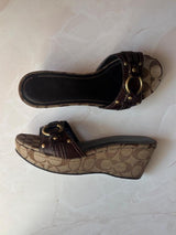 Coach US 8.5 Tan/brown Monogram Canvas Open Toe Wedge Mule