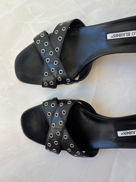 Manolo Blahnik EU 39.5 Black Leather Grommet Crossover Kitten Heel Mule
