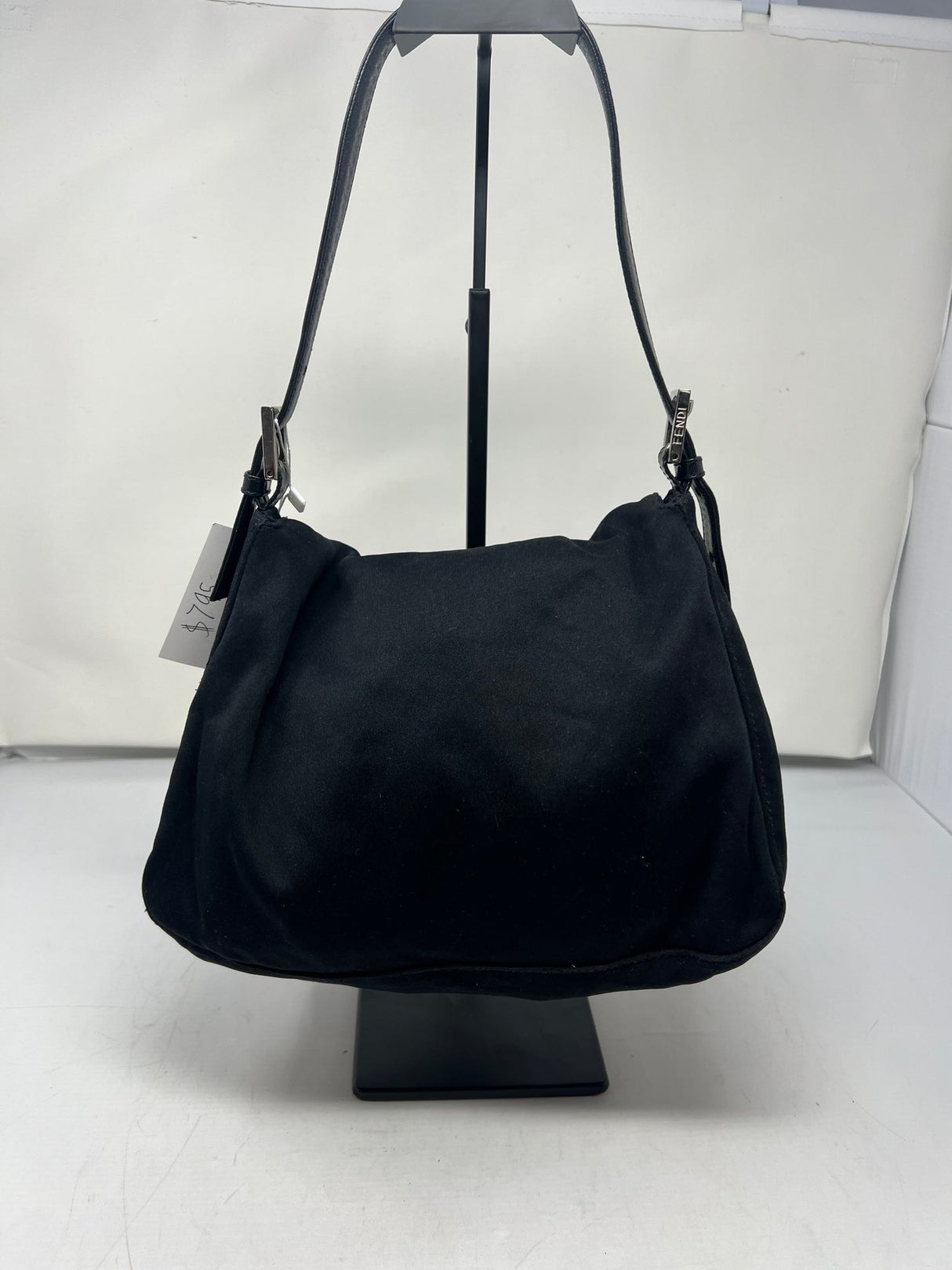 #69 Fendi Mamma Baguette Black neoprene Leather