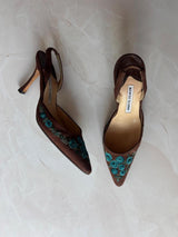 Manolo Blahnik EU 37.5 Brown Floral Embroidered Pointed Toe Slingback