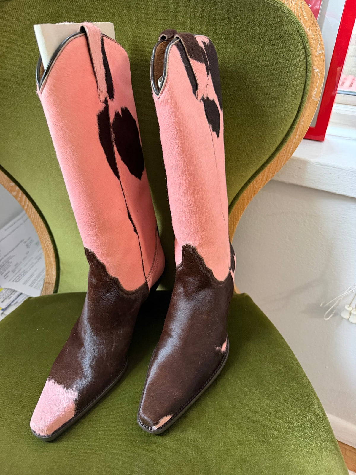 Vintage Pony hair pink and brown cowhide print cowboy boots size 8