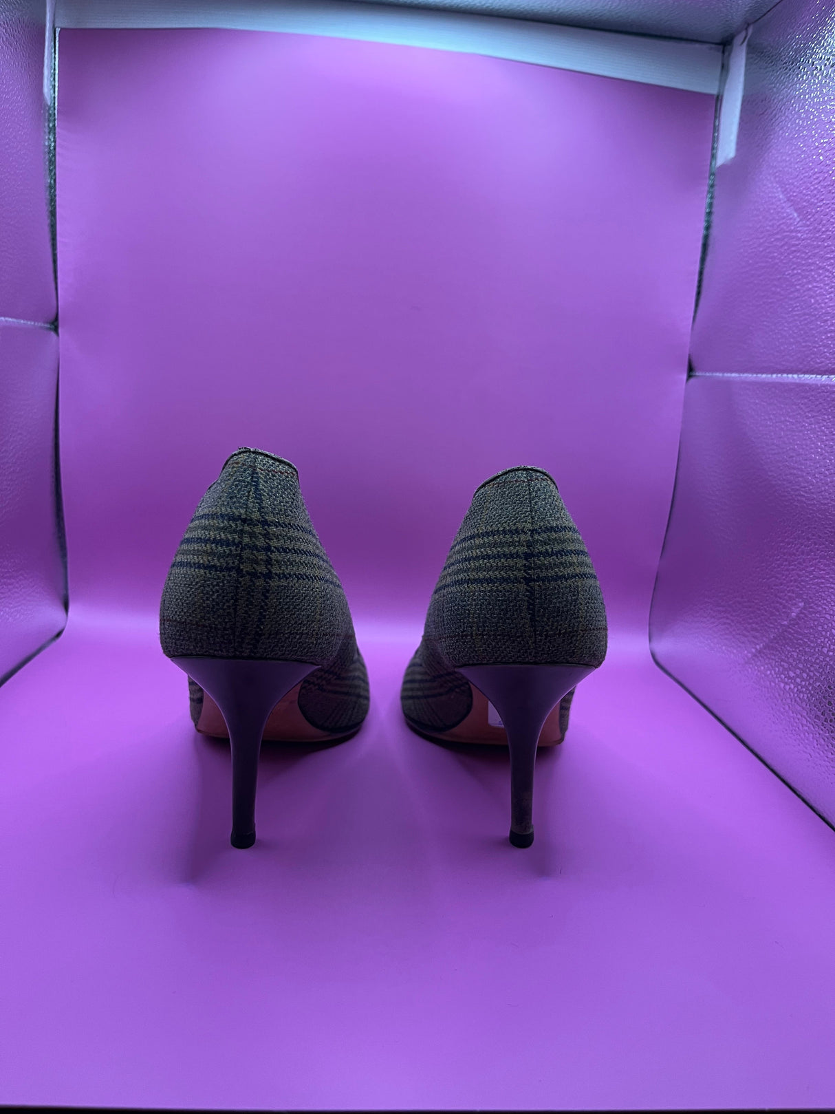 Houndstooth Manolo Blahnik Pumps - 39.5