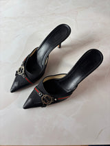 Gucci US 7.5 Black Leather Pointed Toe GG Buckle Mule