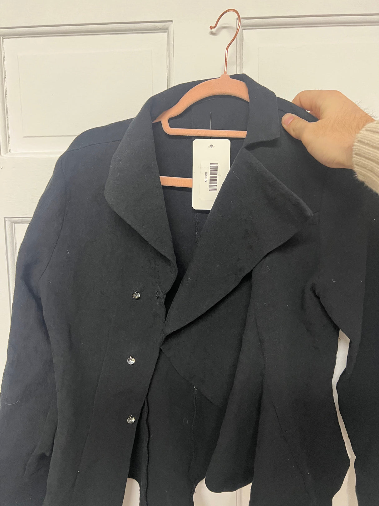 Assymetrical black blazer