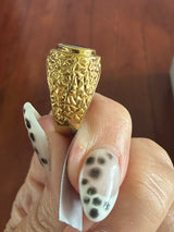 Unisex 18K Italian Textured Gold and Oval Onyx Ring
