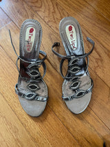 silver two lips heels