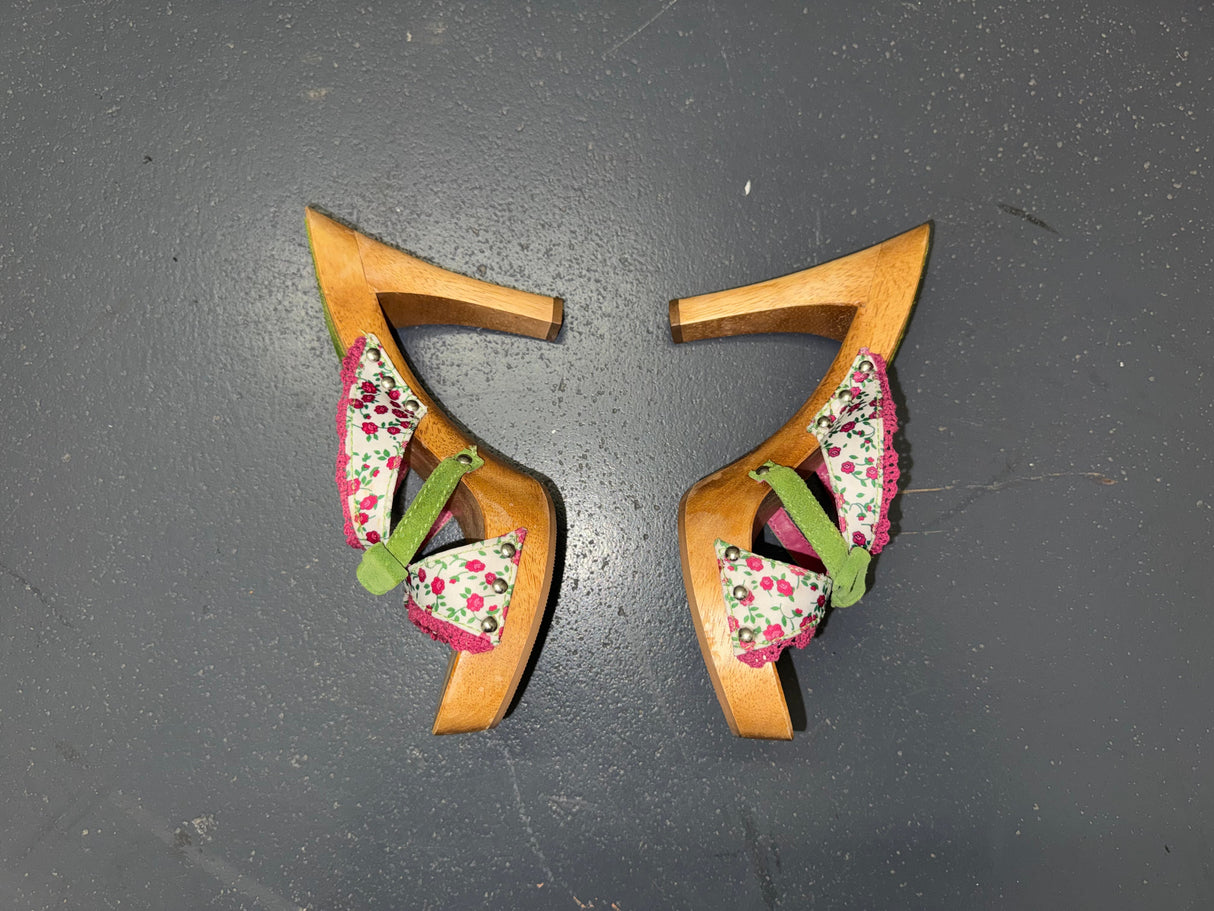 White Floral and Wooden Heels US 8