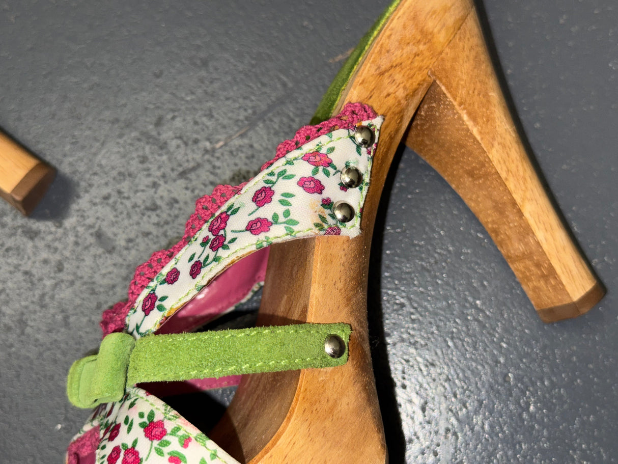 White Floral and Wooden Heels US 8
